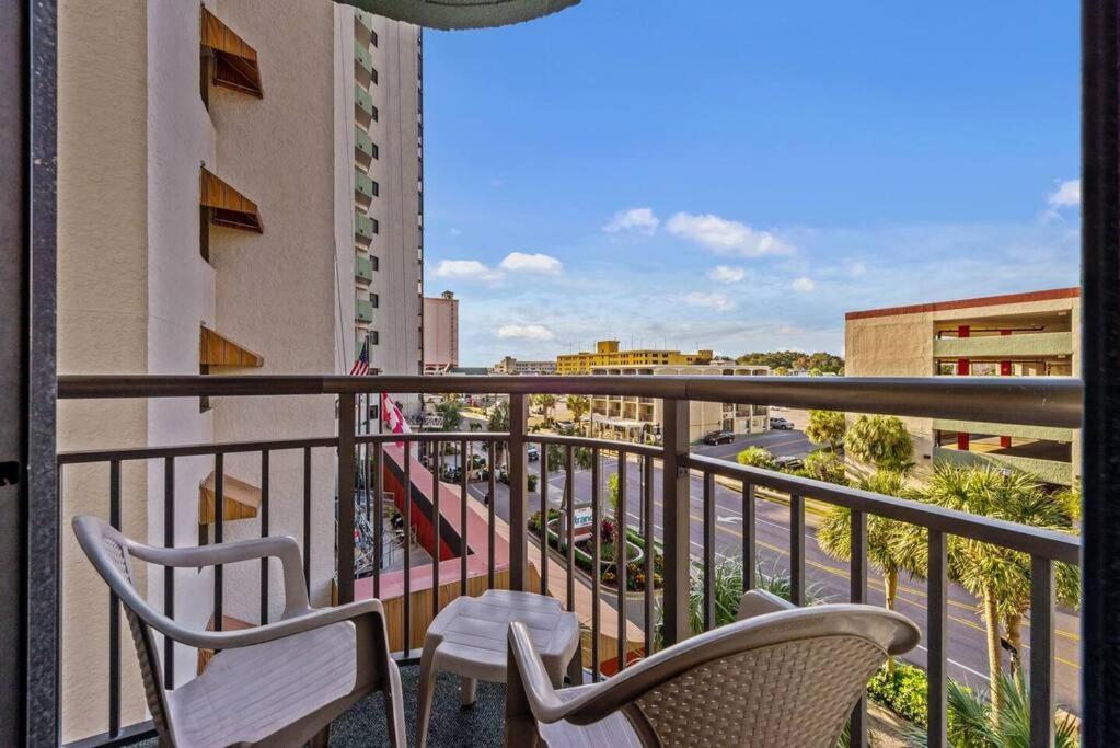 Note Worthy 1Br Oceanview Dogs Ok! 438 Apartment Myrtle Beach Exterior photo
