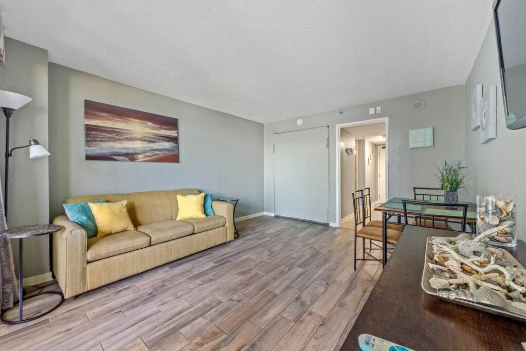 Note Worthy 1Br Oceanview Dogs Ok! 438 Apartment Myrtle Beach Exterior photo
